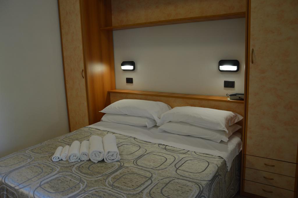 Mantovani Hotel Mariu Rimini Zimmer foto